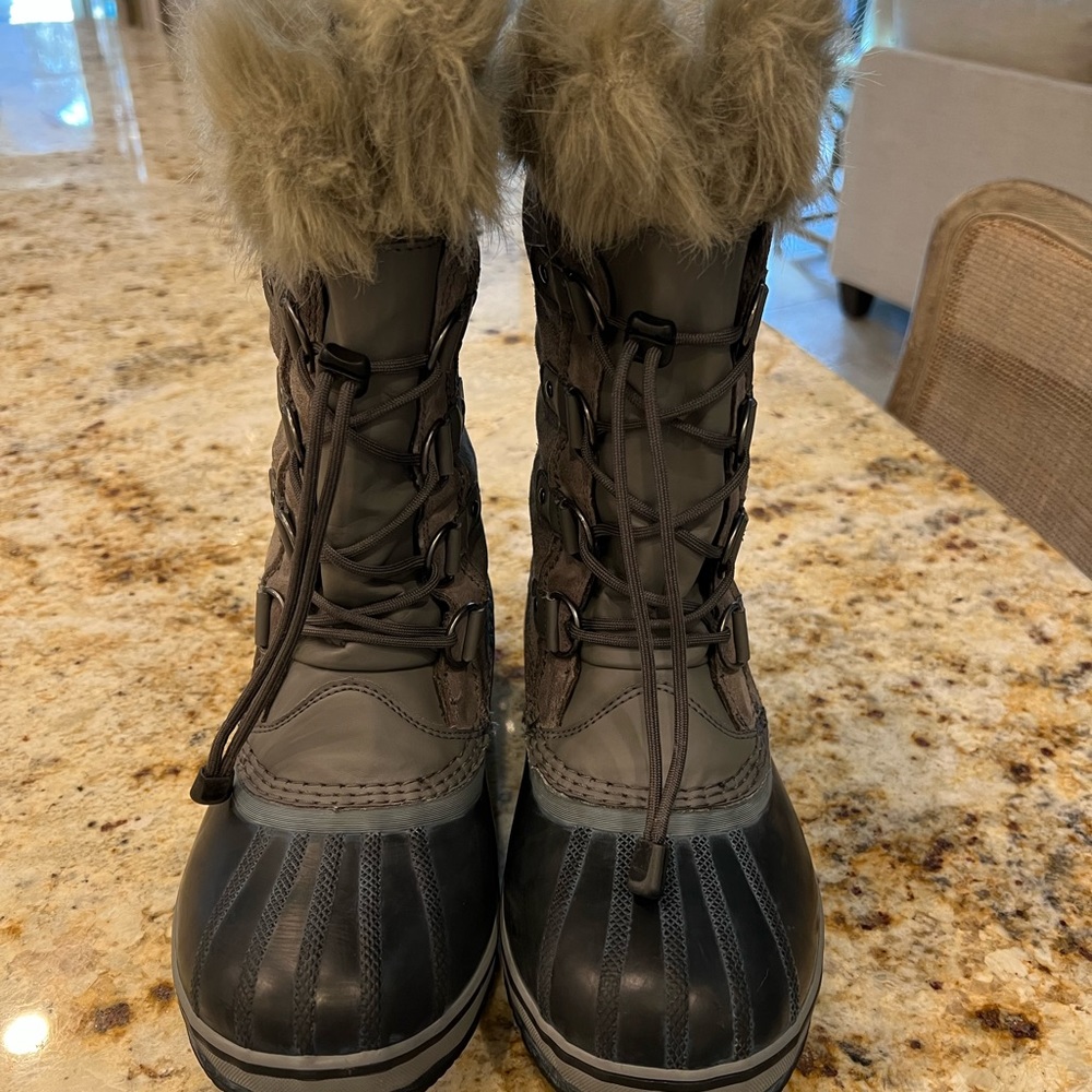 Sorel Joan of Arc Boots